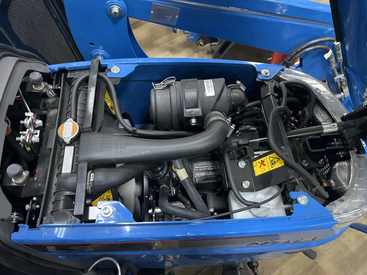 Минитрактор Yanmar LS MT1.25 HST - миниатюра 8