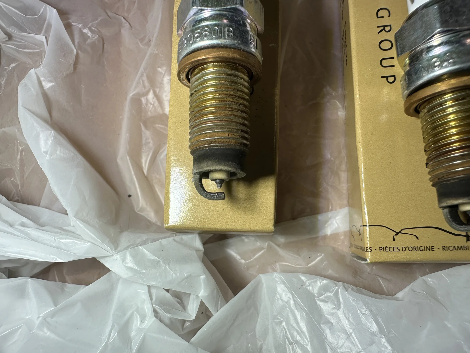 Свечи зажигания vag 1.4 czca 04E 905 601 B - миниатюра 5