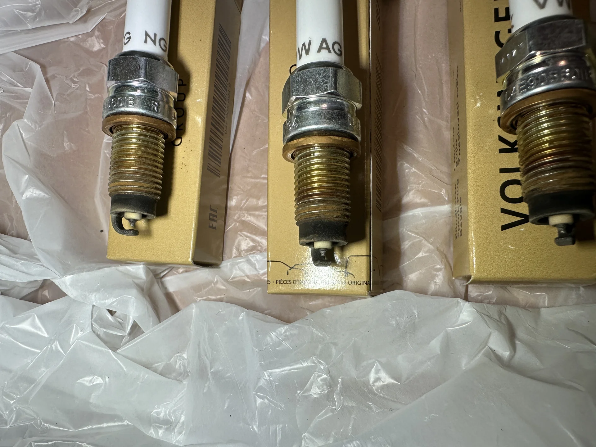 Свечи зажигания vag 1.4 czca 04E 905 601 B - миниатюра 6