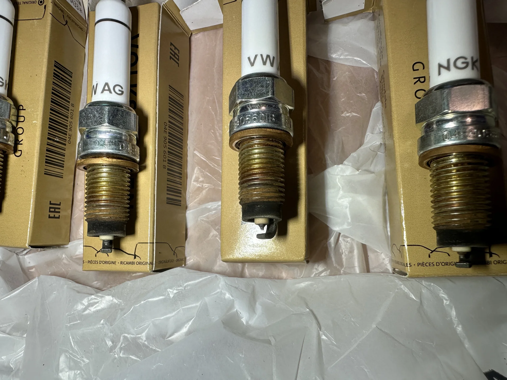Свечи зажигания vag 1.4 czca 04E 905 601 B - миниатюра 7