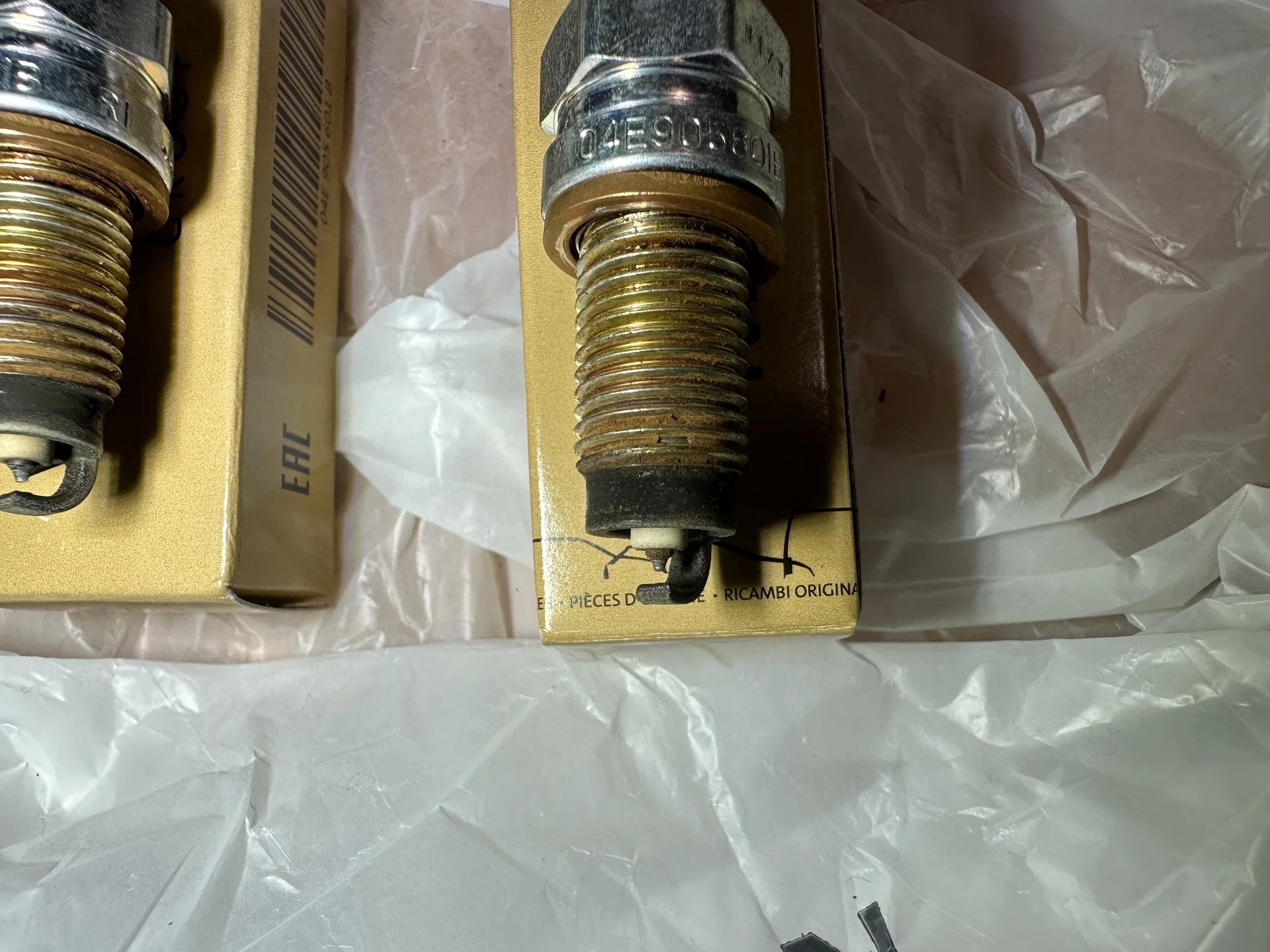 Свечи зажигания vag 1.4 czca 04E 905 601 B - миниатюра 10