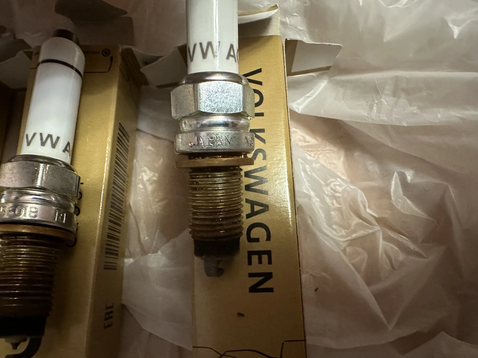 Свечи зажигания vag 1.4 czca 04E 905 601 B - миниатюра 12