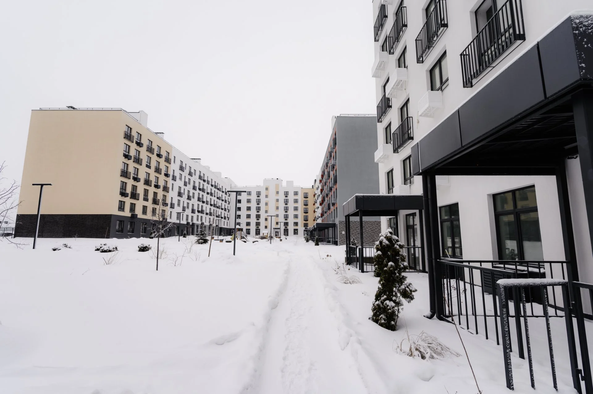 Квартира-студия 33,7 м² с террасой | Новый район - миниатюра 4