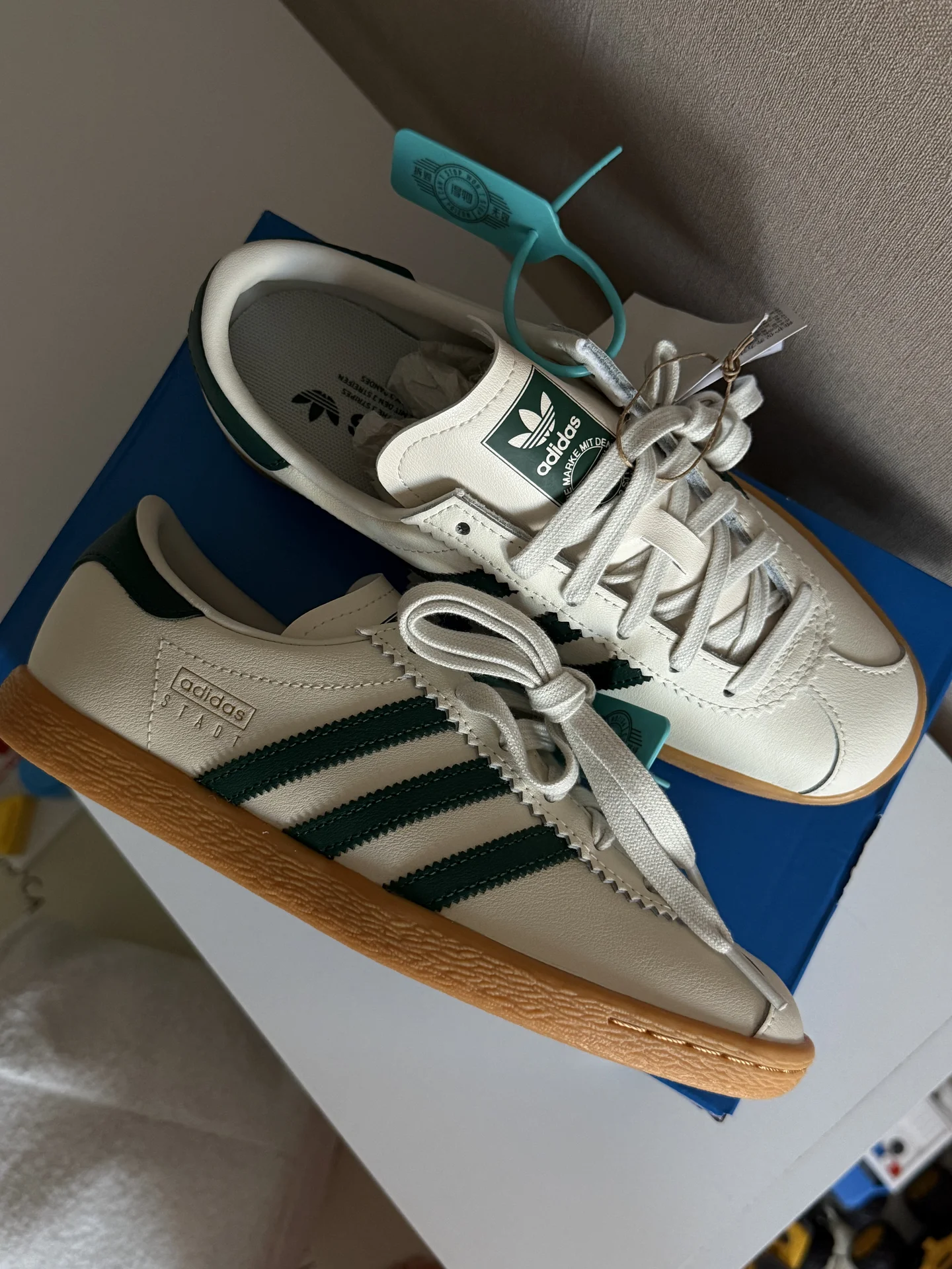 Кроссовки adidas Originals Stadt 23,5 см 37-38 р - миниатюра 3