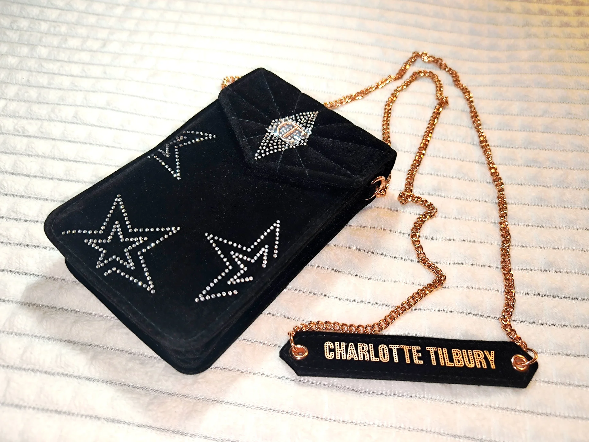 Сумочка Charlotte Tilbury - изображение 1