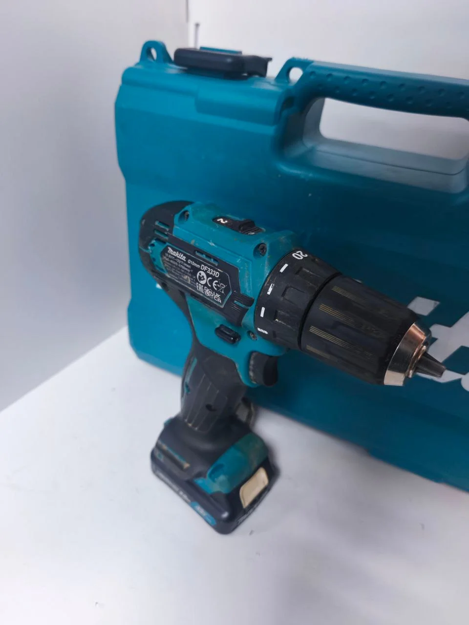 Шуруповерт Makita DF333D - миниатюра 2