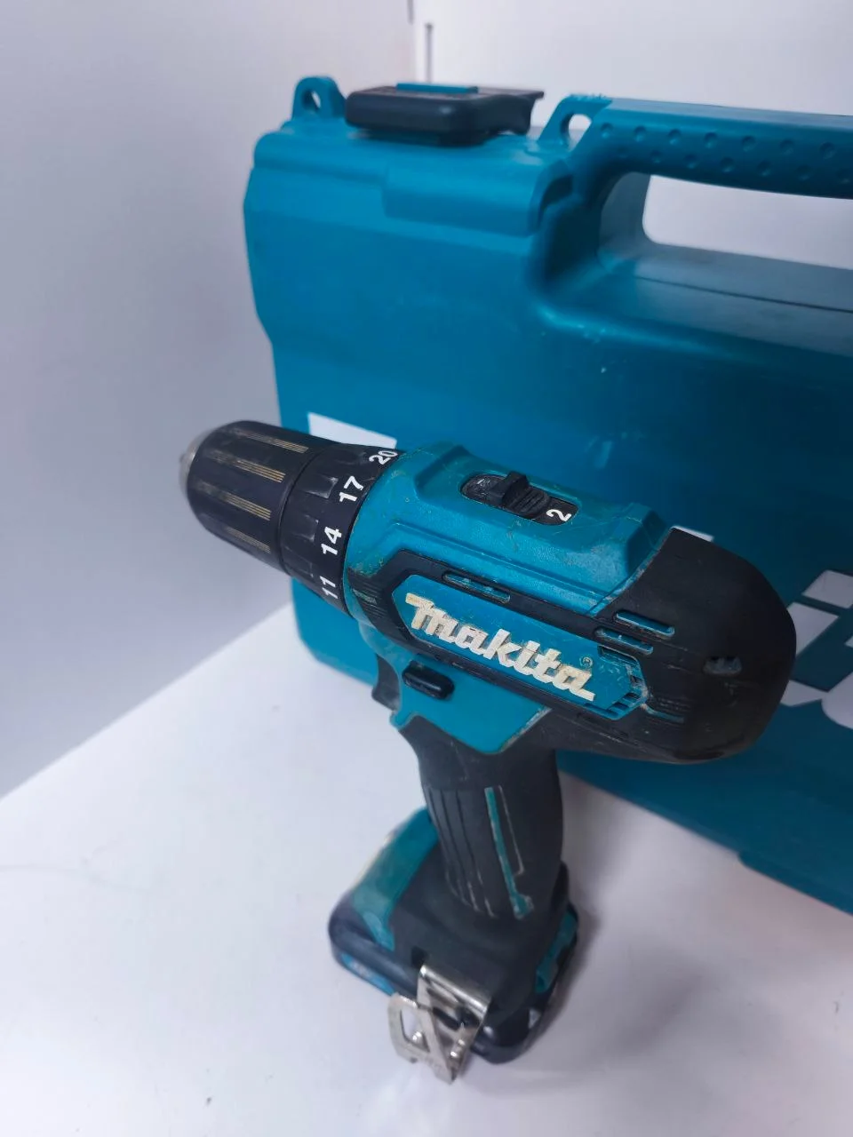 Шуруповерт Makita DF333D - миниатюра 3