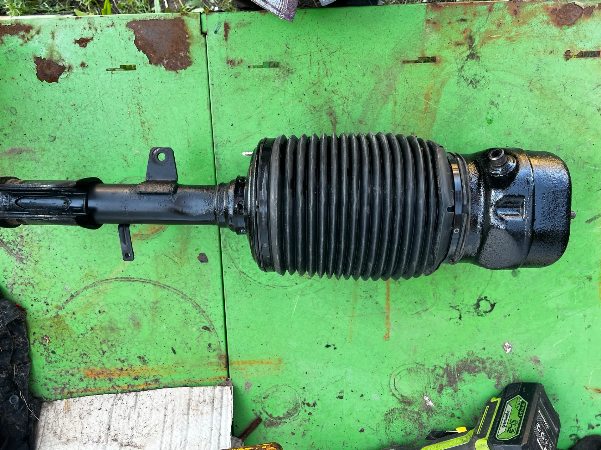 Lexus RX2 пневмостойки оригинал - миниатюра 5
