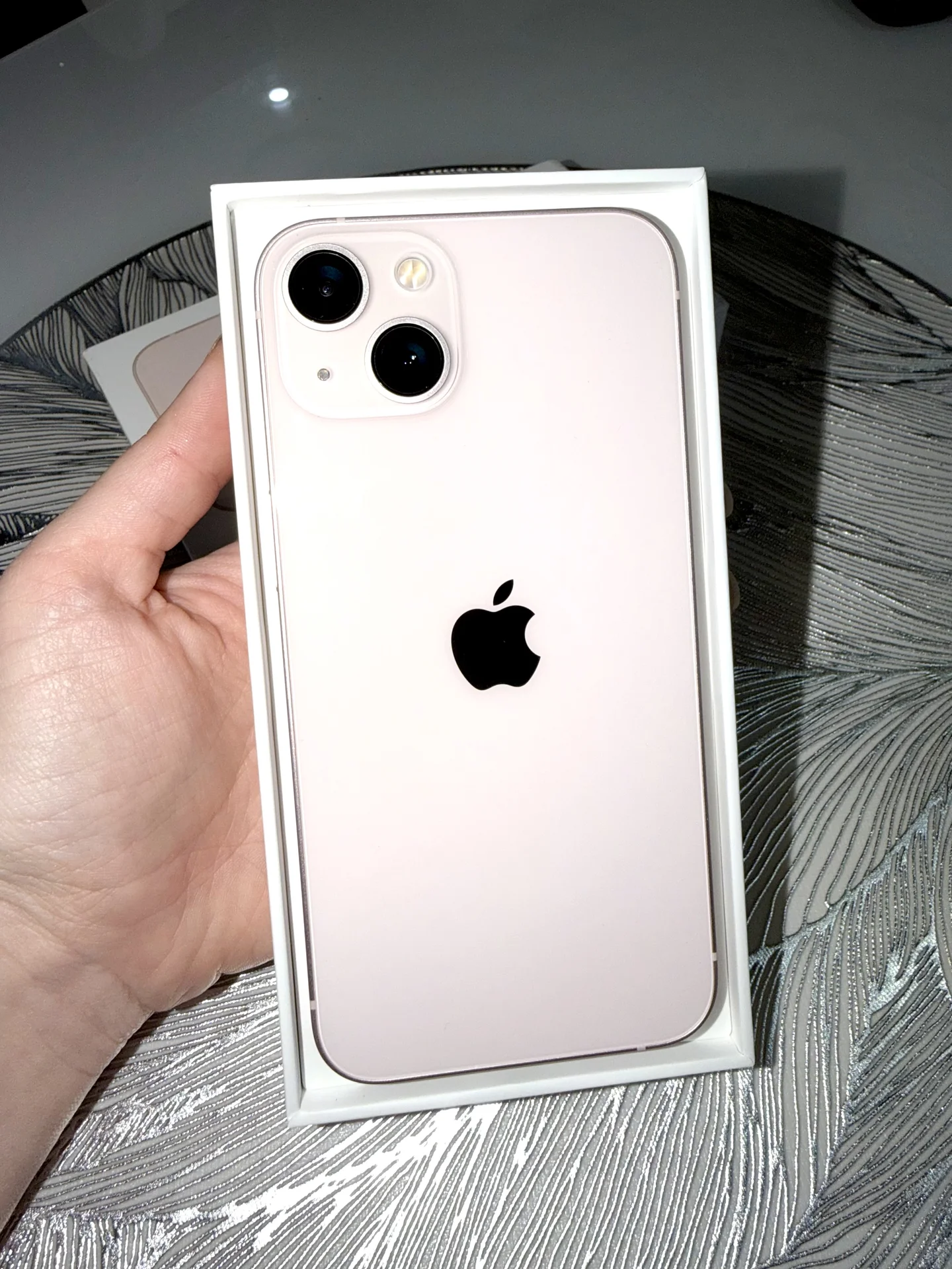 iPhone 13 128Gb Pink - миниатюра 4