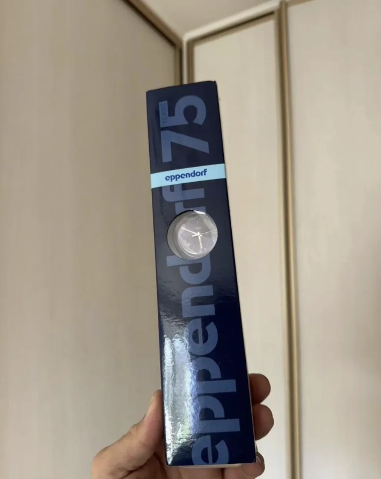 Swatch suon713C лимитка Eppendorf 75 Years, новые - миниатюра 3