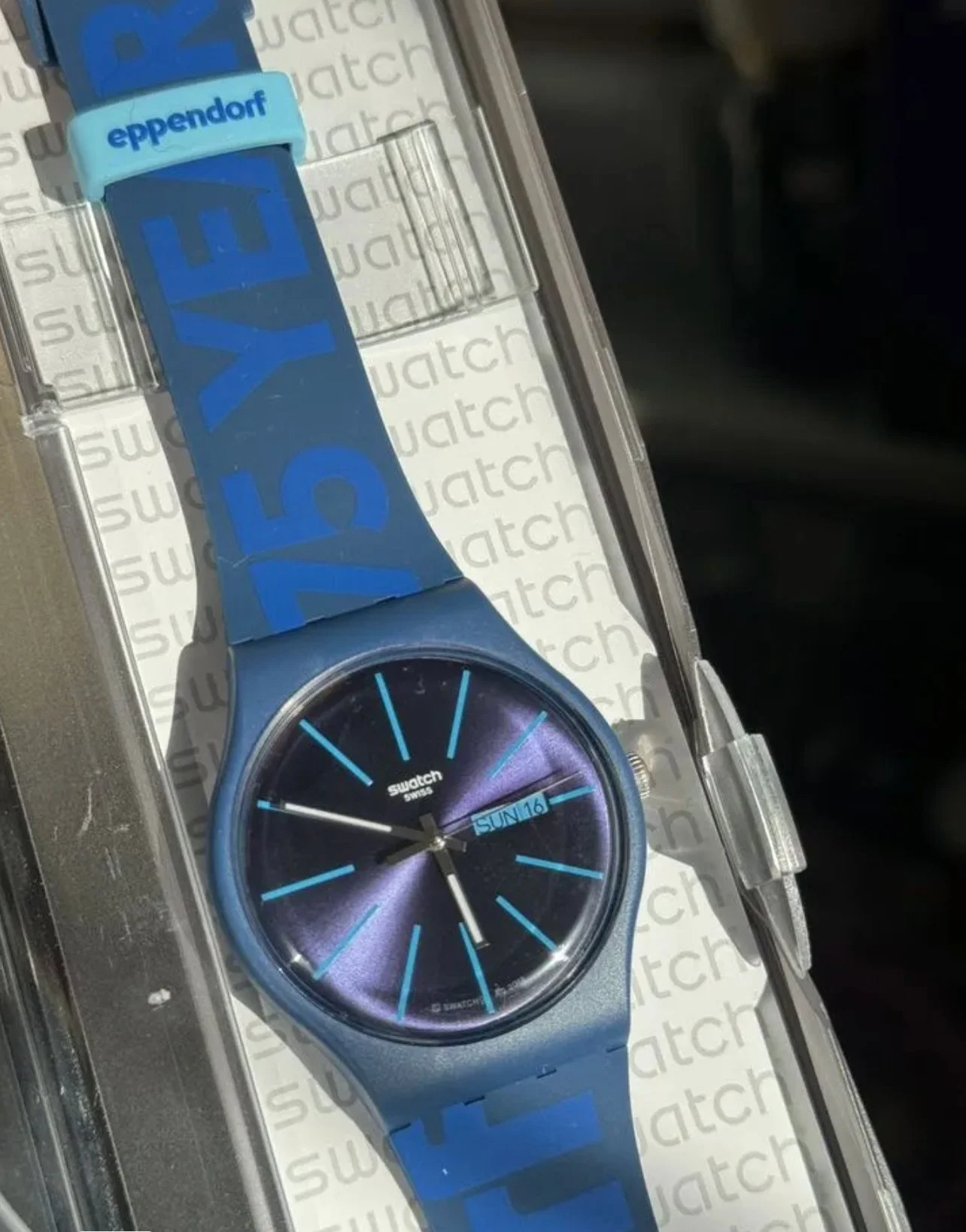 Swatch suon713C лимитка Eppendorf 75 Years, новые - миниатюра 6