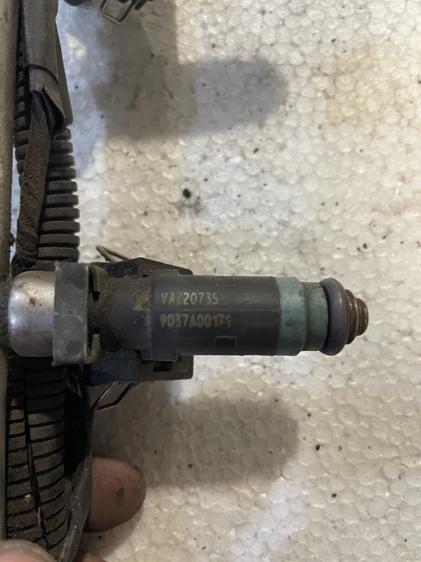 Форсунки топливная рампа siemens vaz20735 - миниатюра 4