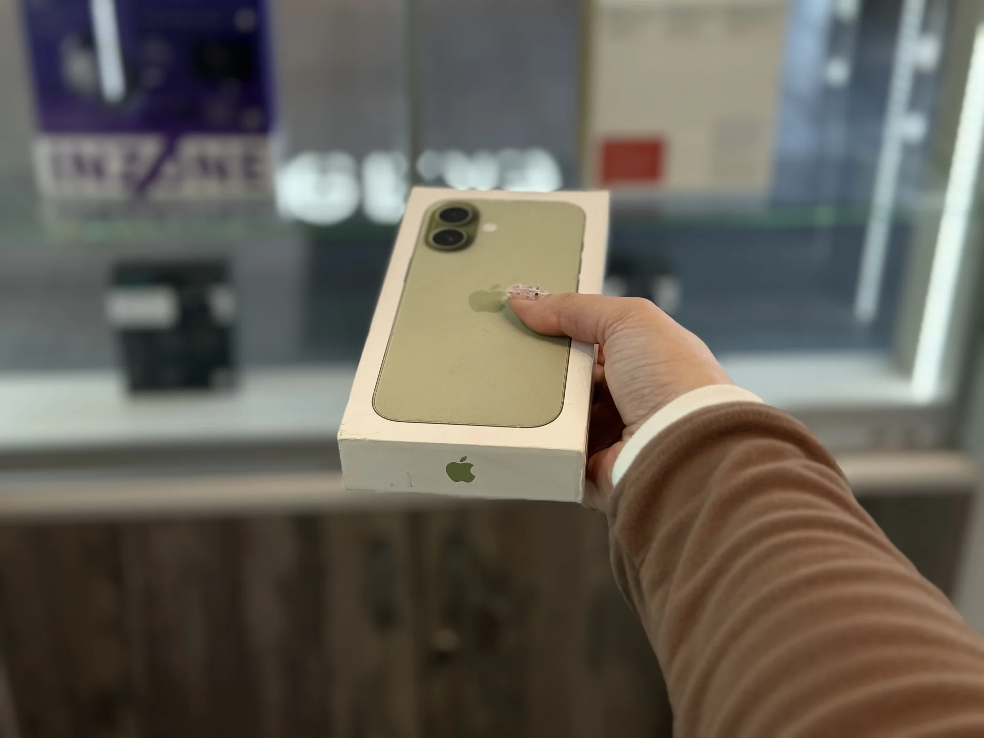 iPhone 17 256Gb Sage - миниатюра 2