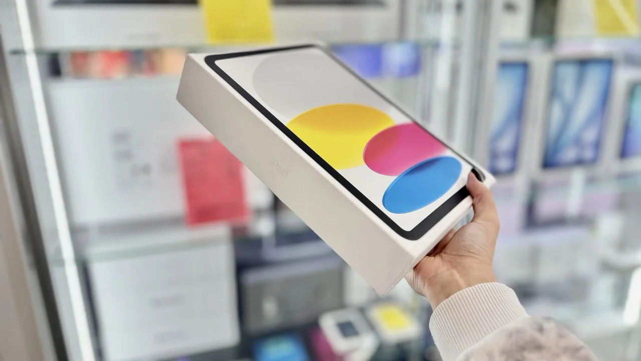 Apple iPad 11 (2025) 128GB Wi-Fi - миниатюра 2