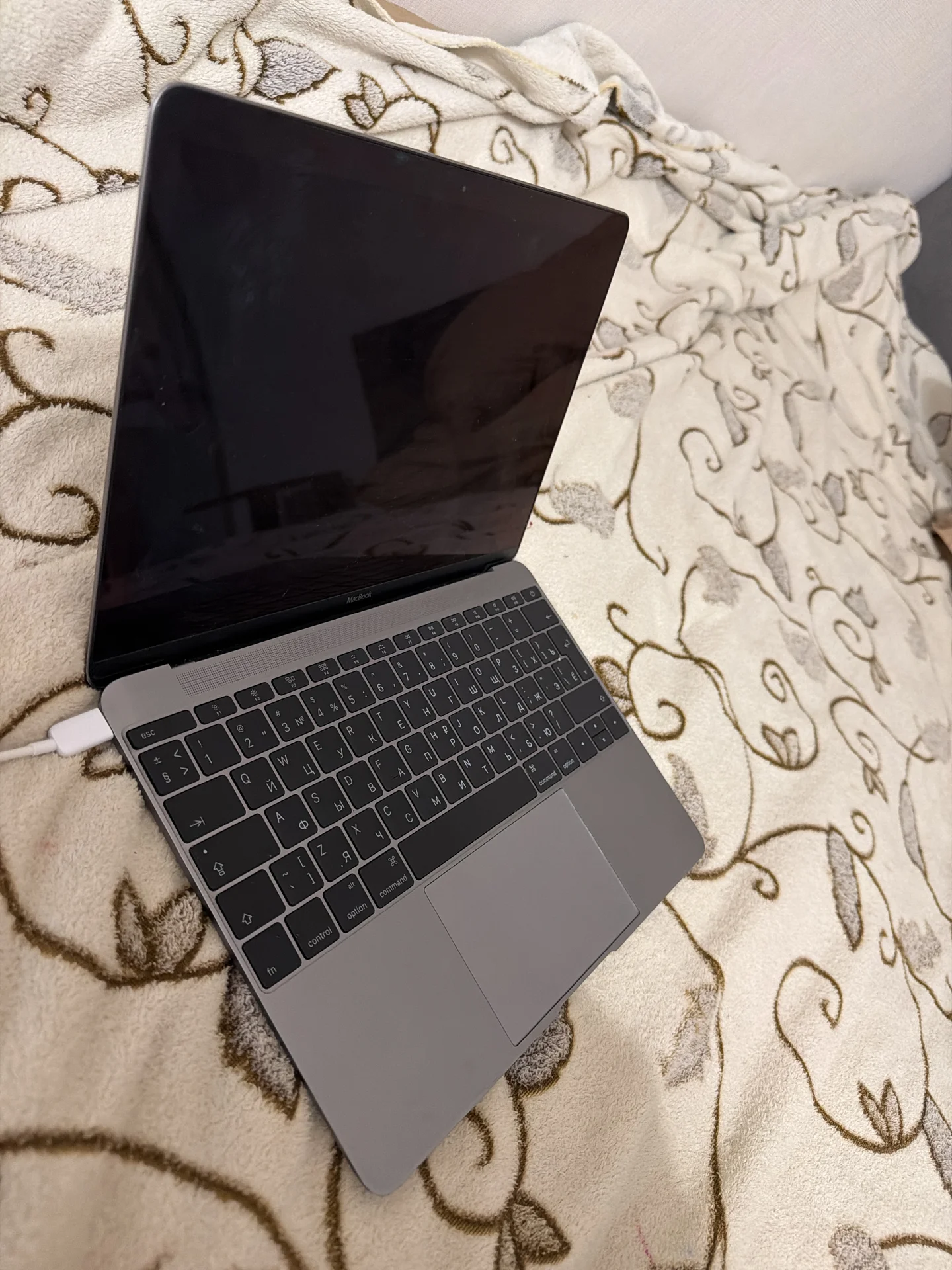 MacBook A1534 - миниатюра 2