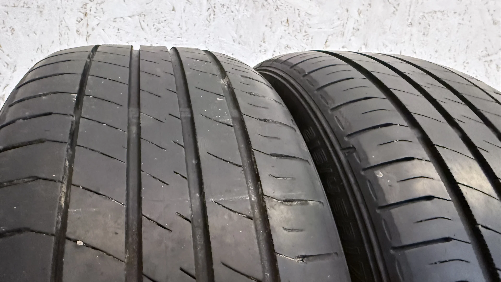 Dunlop Le Mans V R 17/215/45 - миниатюра 3