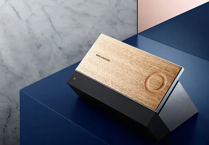 Bang & Olufsen BeoSound Moment - изображение 1