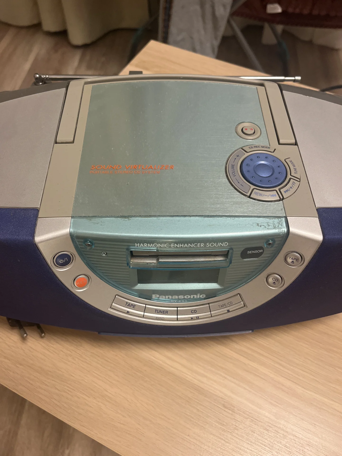 Портативная магнитола Panasonic RX-EX1 - миниатюра 2