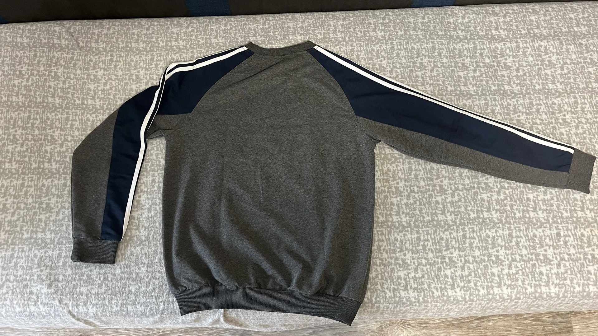 Спортивный костюм Adidas Originals - миниатюра 2