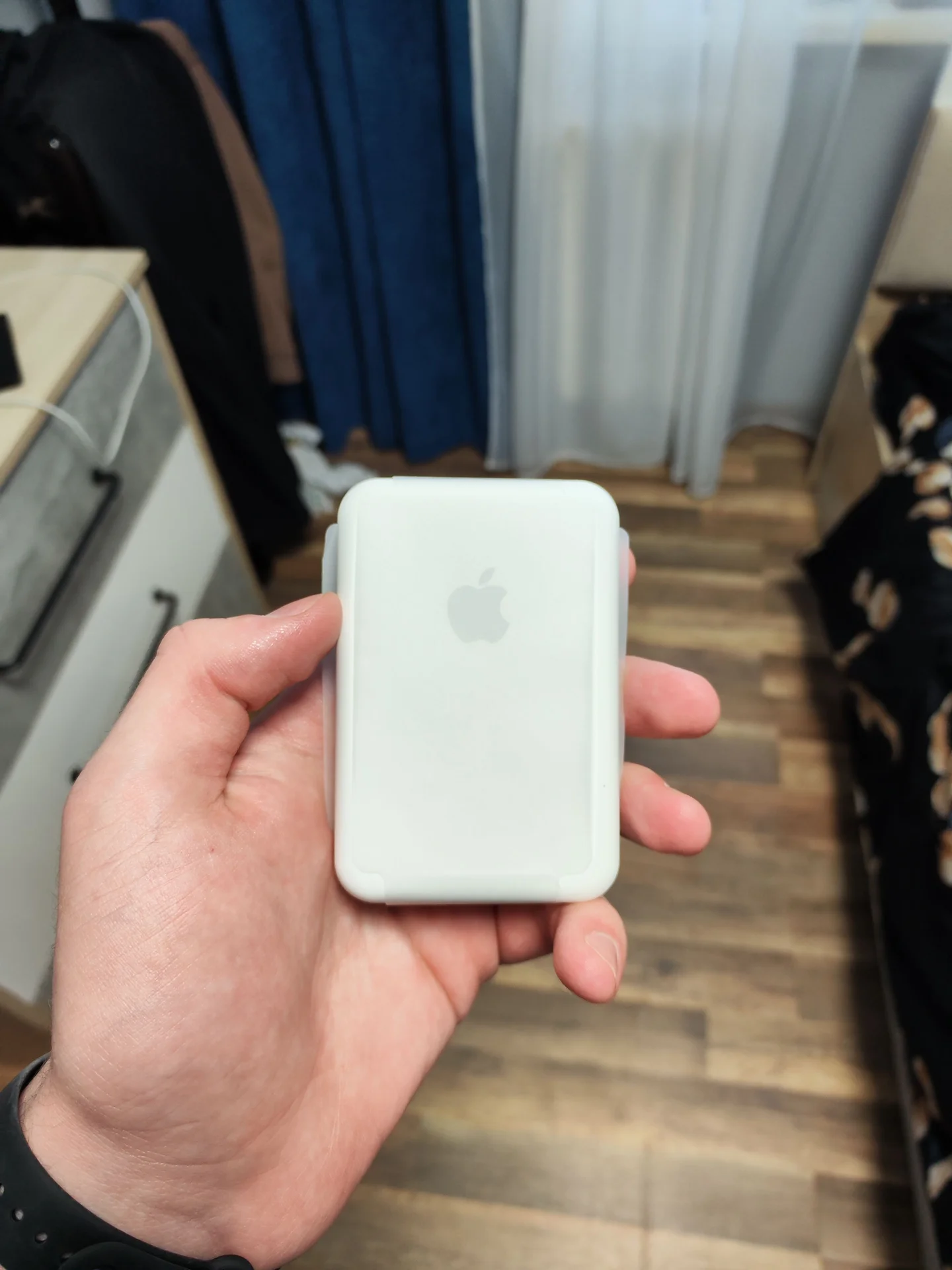 Apple magsafe battery pack 5000mah - миниатюра 2