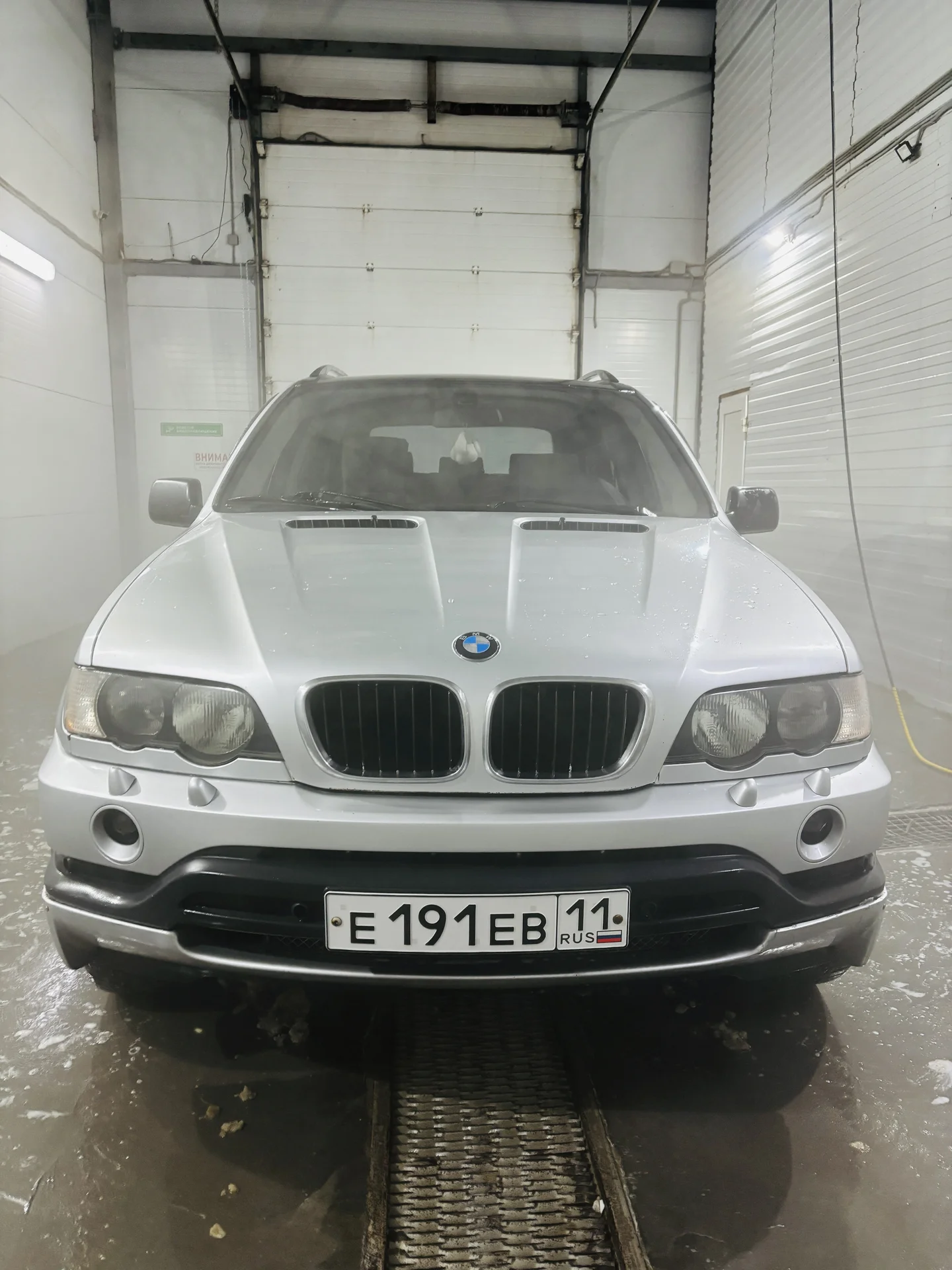 BMW X5 - изображение 1