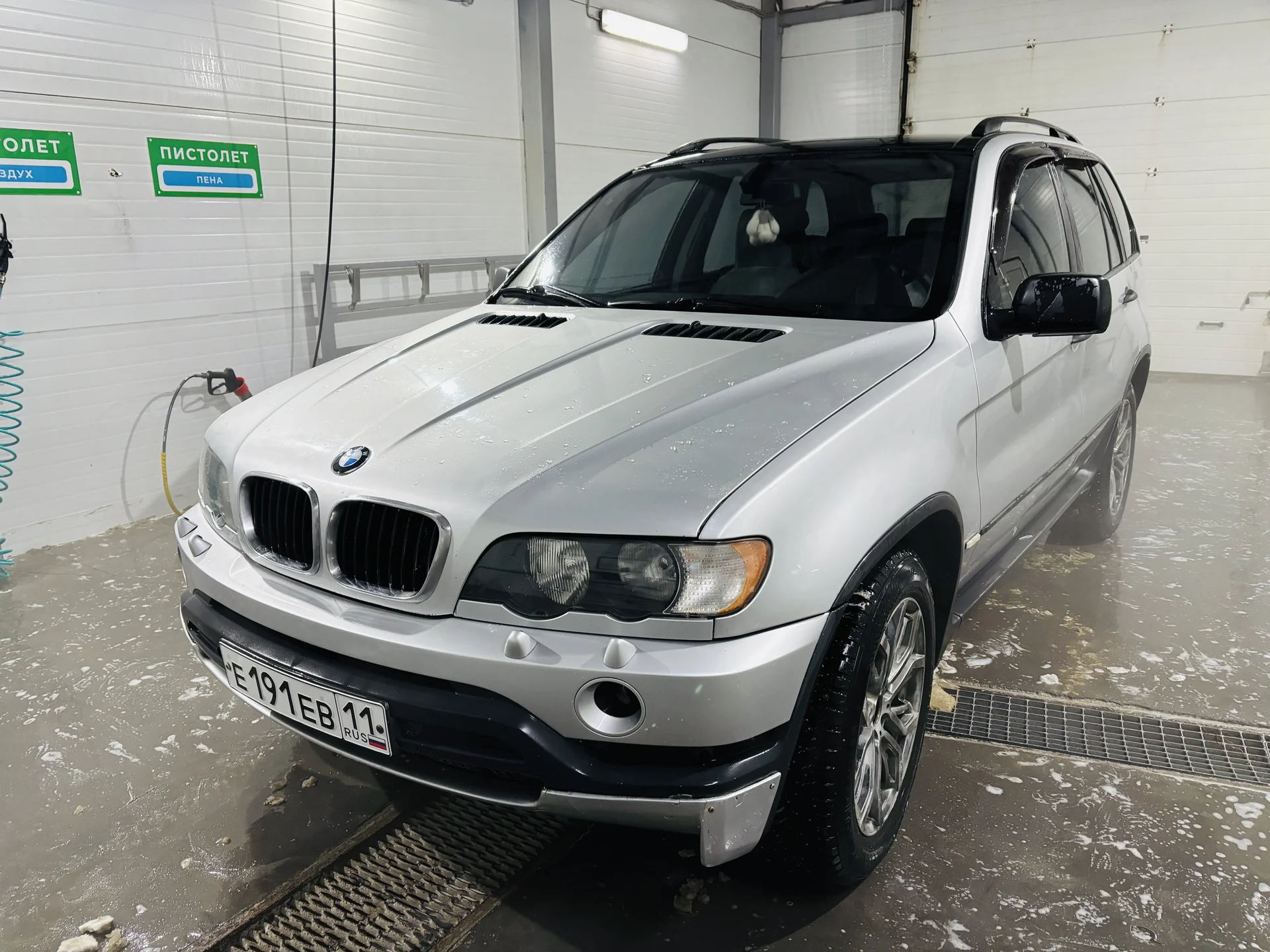 BMW X5 - миниатюра 2