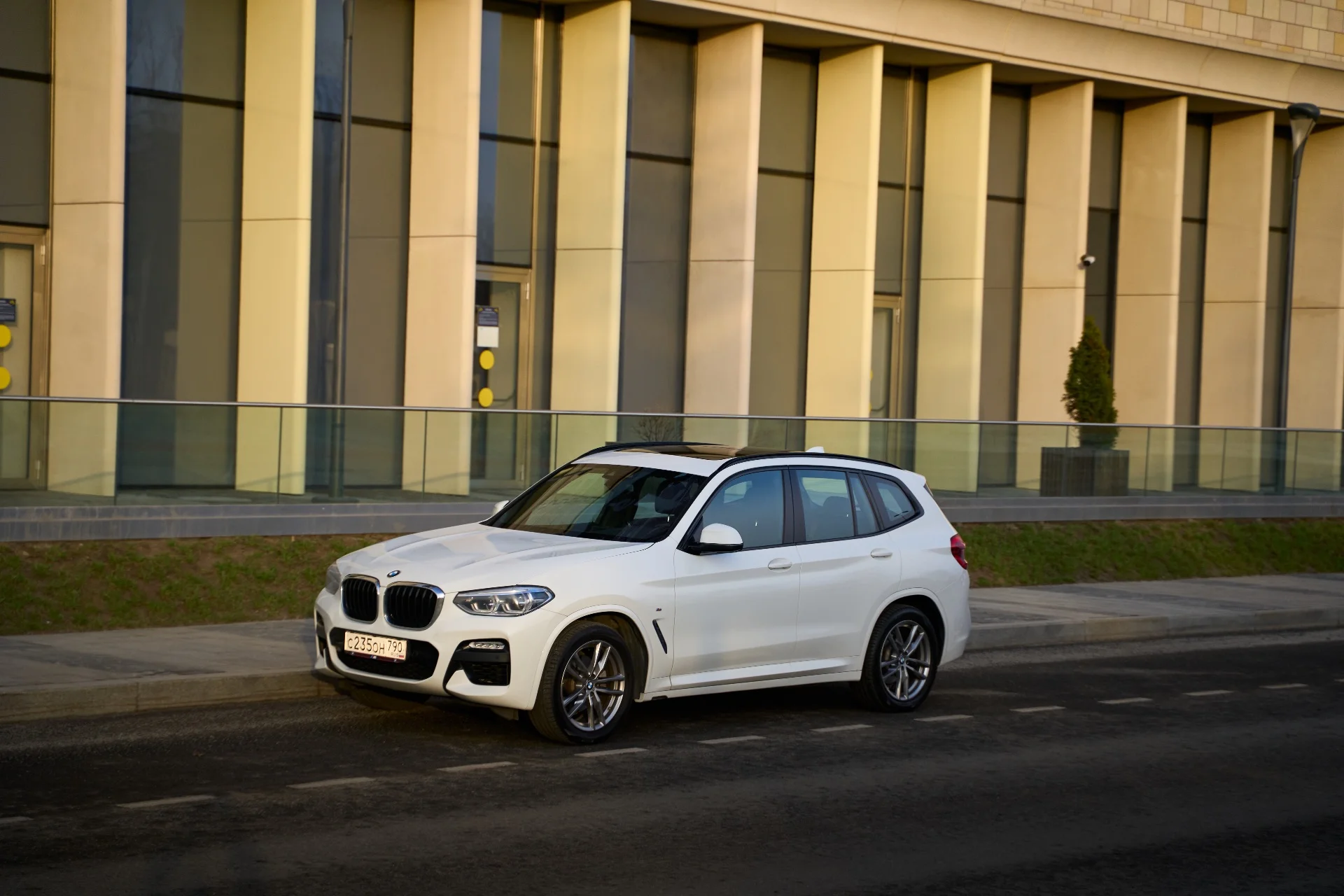 BMW X3 G01 (2019) 20d 2.0 xDrive Steptronic (190 л.с.) - миниатюра 6