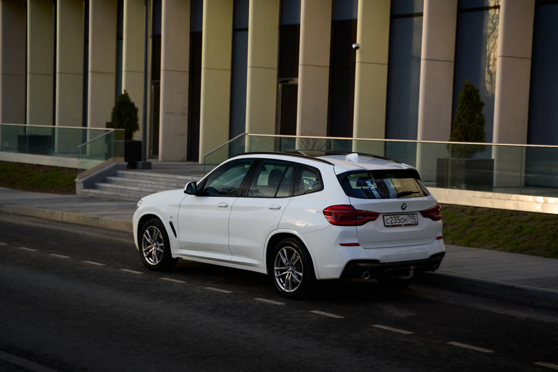 BMW X3 G01 (2019) 20d 2.0 xDrive Steptronic (190 л.с.) - миниатюра 7