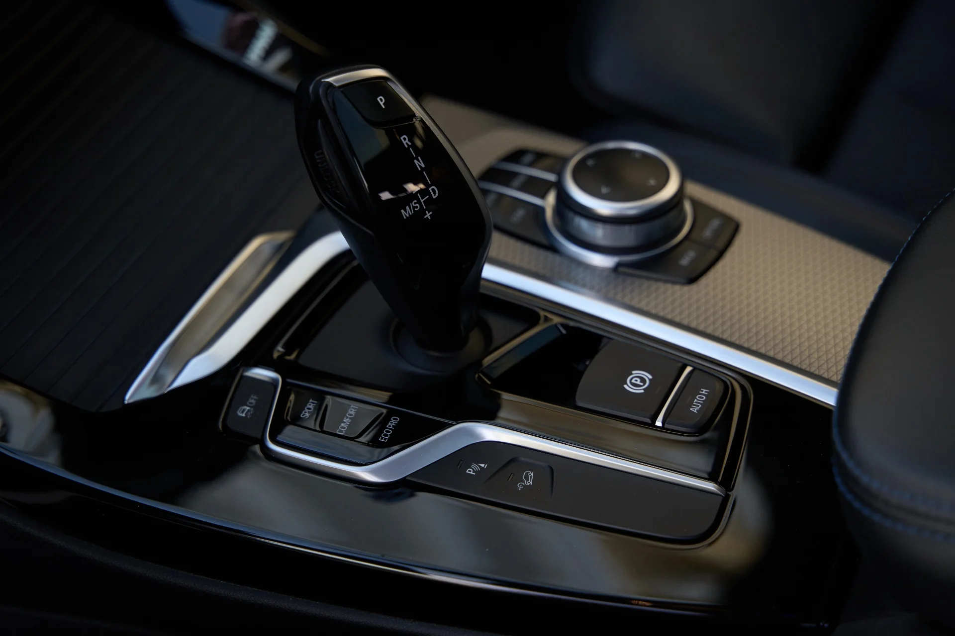 BMW X3 G01 (2019) 20d 2.0 xDrive Steptronic (190 л.с.) - миниатюра 23