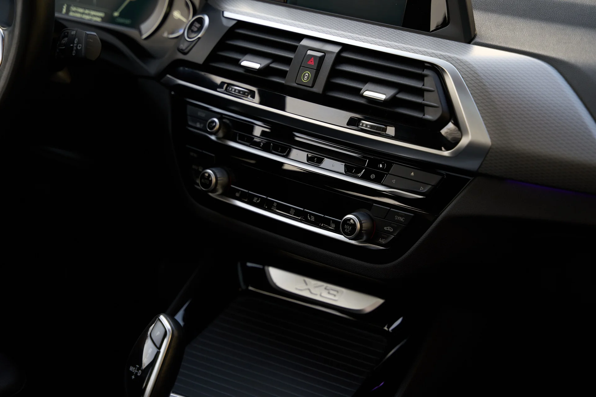 BMW X3 G01 (2019) 20d 2.0 xDrive Steptronic (190 л.с.) - миниатюра 34