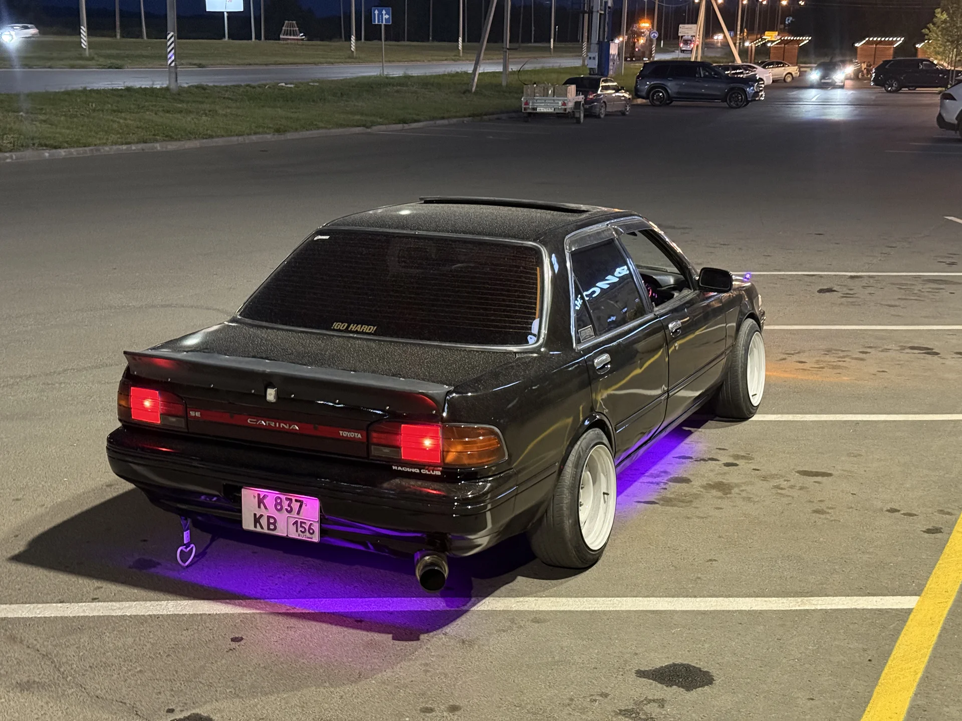 toyota carina - миниатюра 3