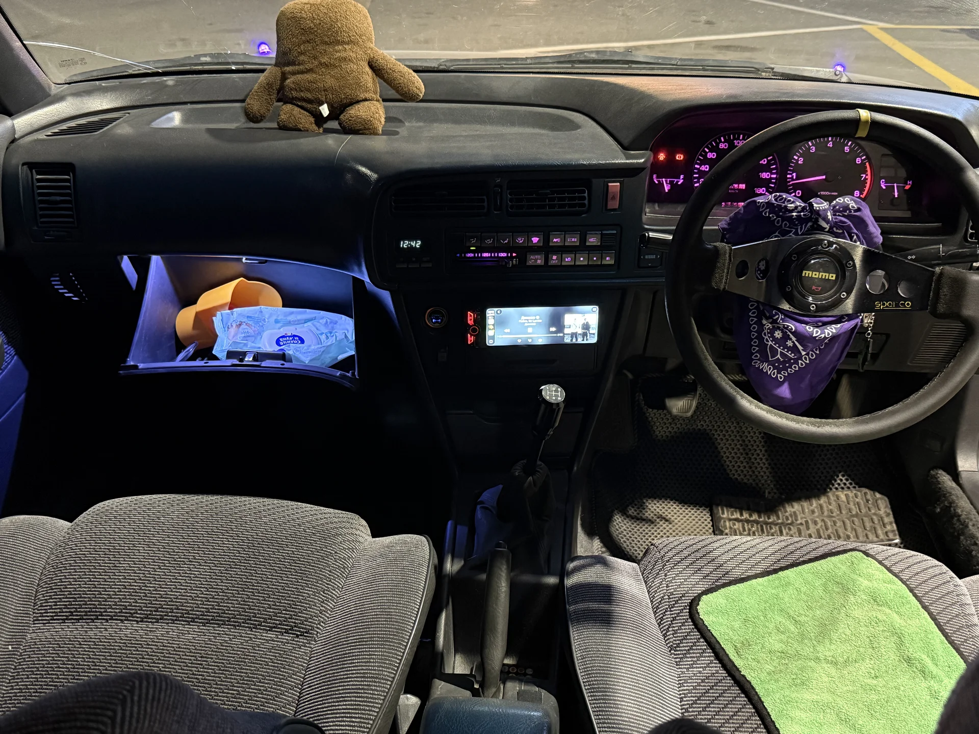 toyota carina - миниатюра 5