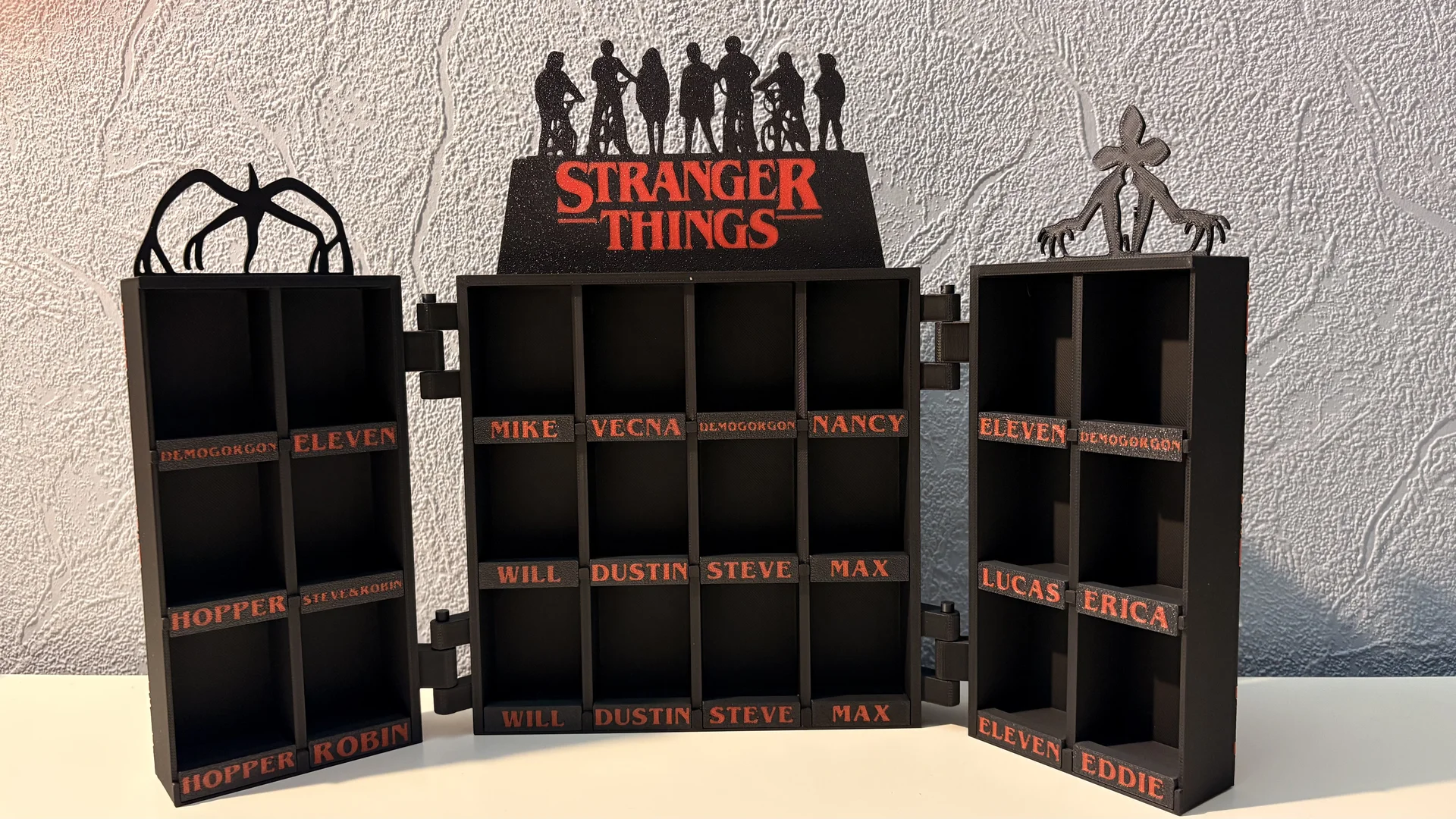 Подставка под Kinder joy Stranger Things - миниатюра 2