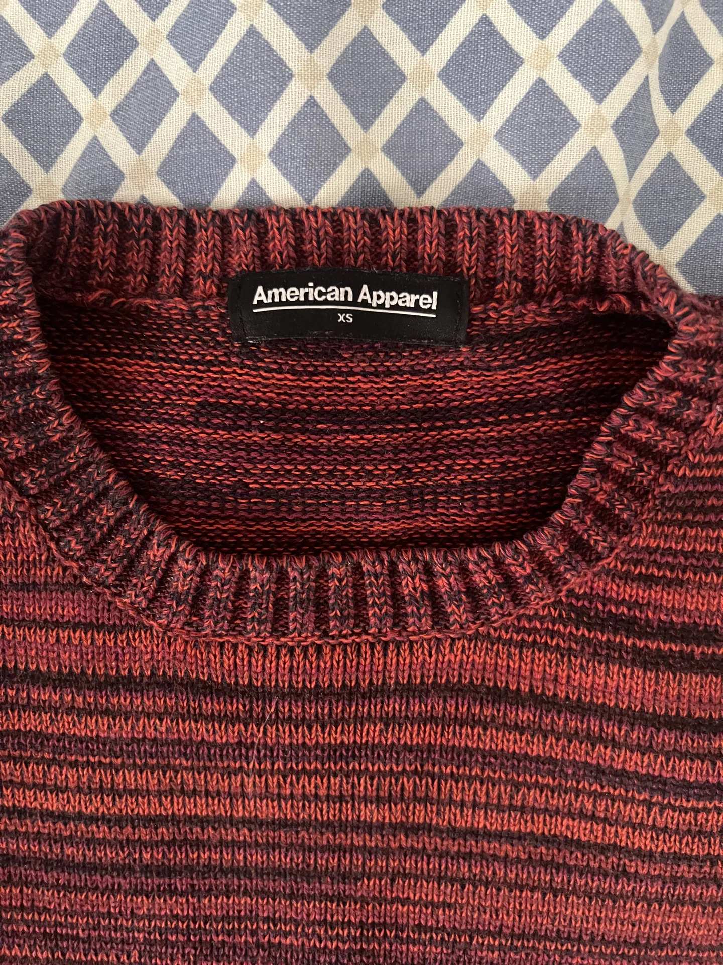 свитер укороченный american apparel - миниатюра 4