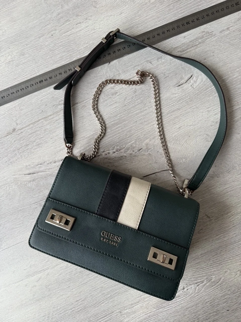 Сумка GUESS женская из зеленой кожи - миниатюра 9