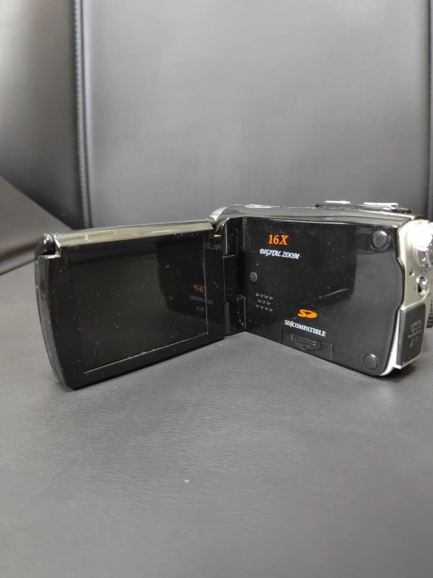 Видеокамера Sony HDR-XR110E - миниатюра 5