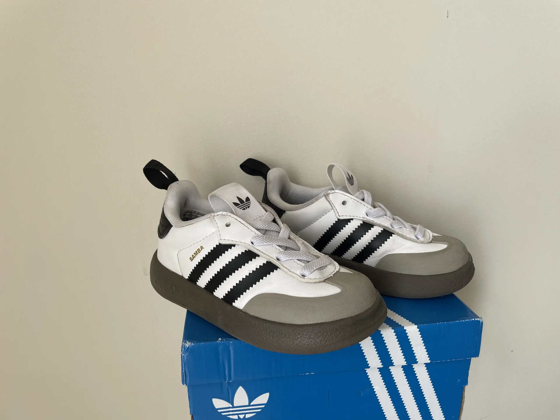 Кроссовки детские adidas adifom samba 360 Оригинал - миниатюра 2