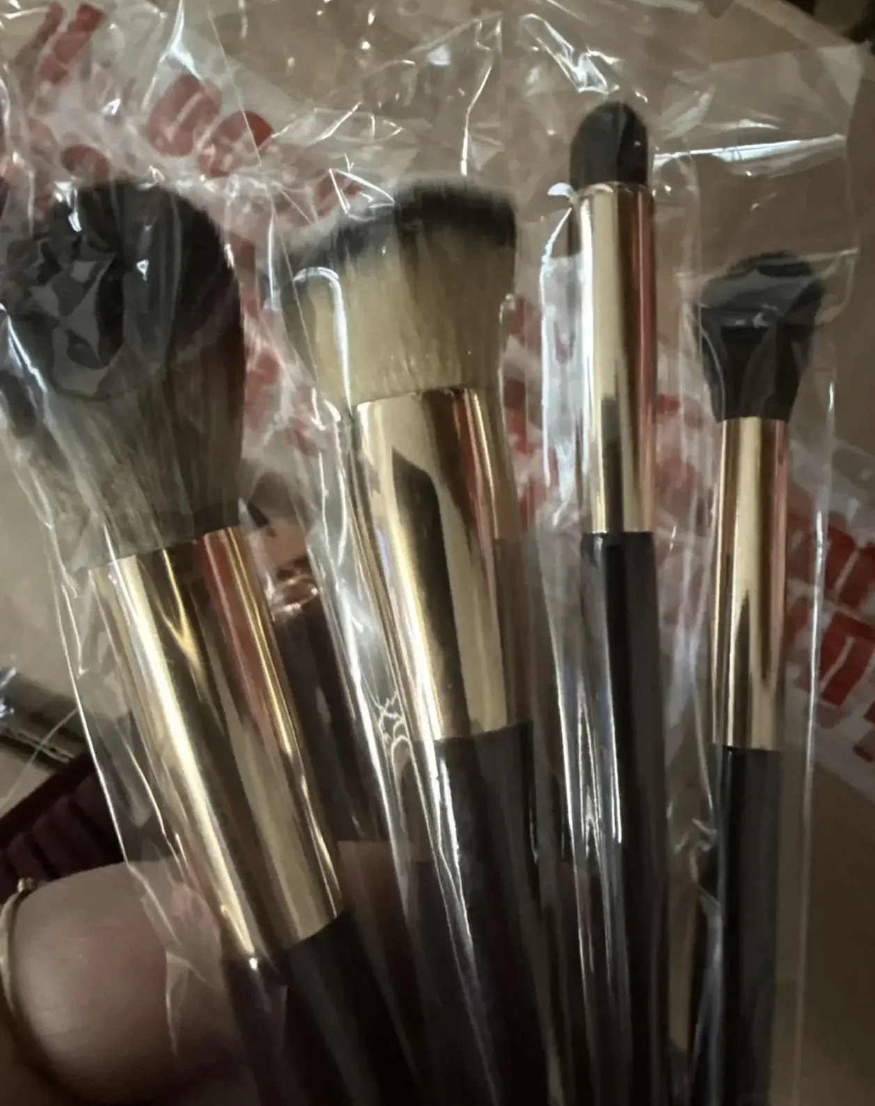 Косметичка estee lauder, кисти Шарлота Тилбури - миниатюра 3