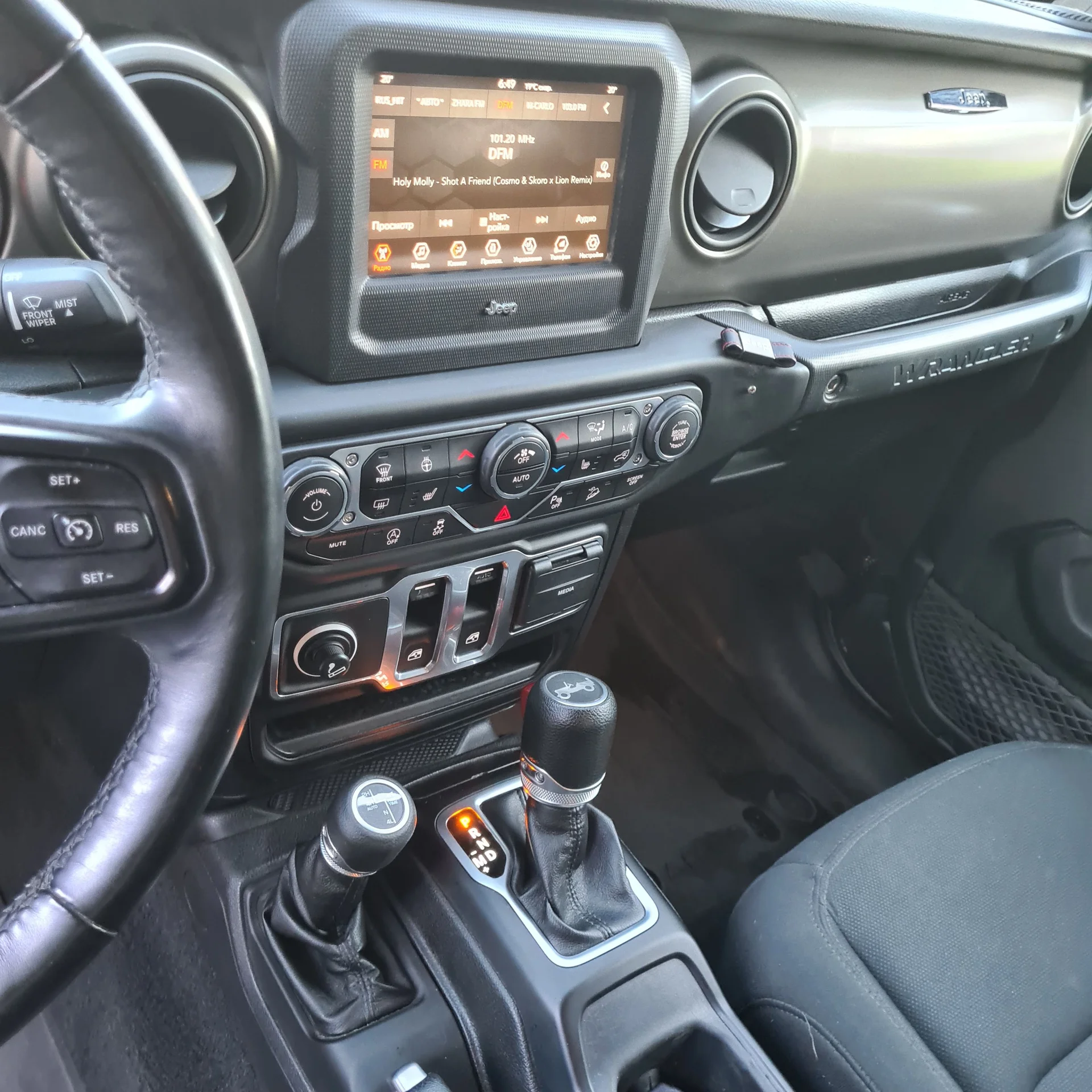 Jeep wrangler - миниатюра 4