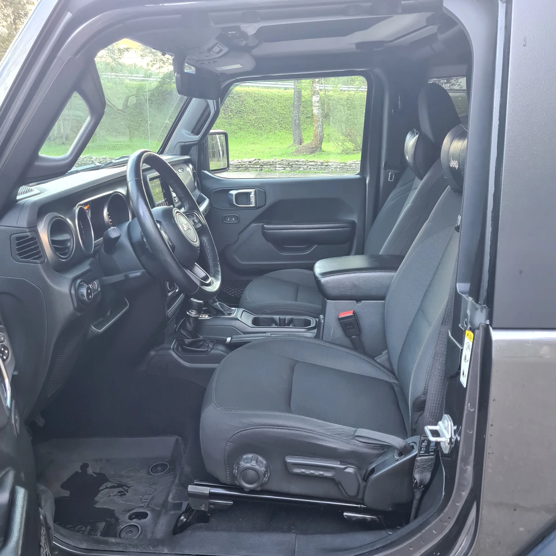 Jeep wrangler - миниатюра 5