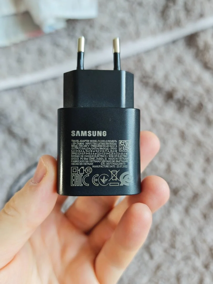 Беспроводная зарядка Samsung EP-P5400 с СЗУ на 25W - миниатюра 5
