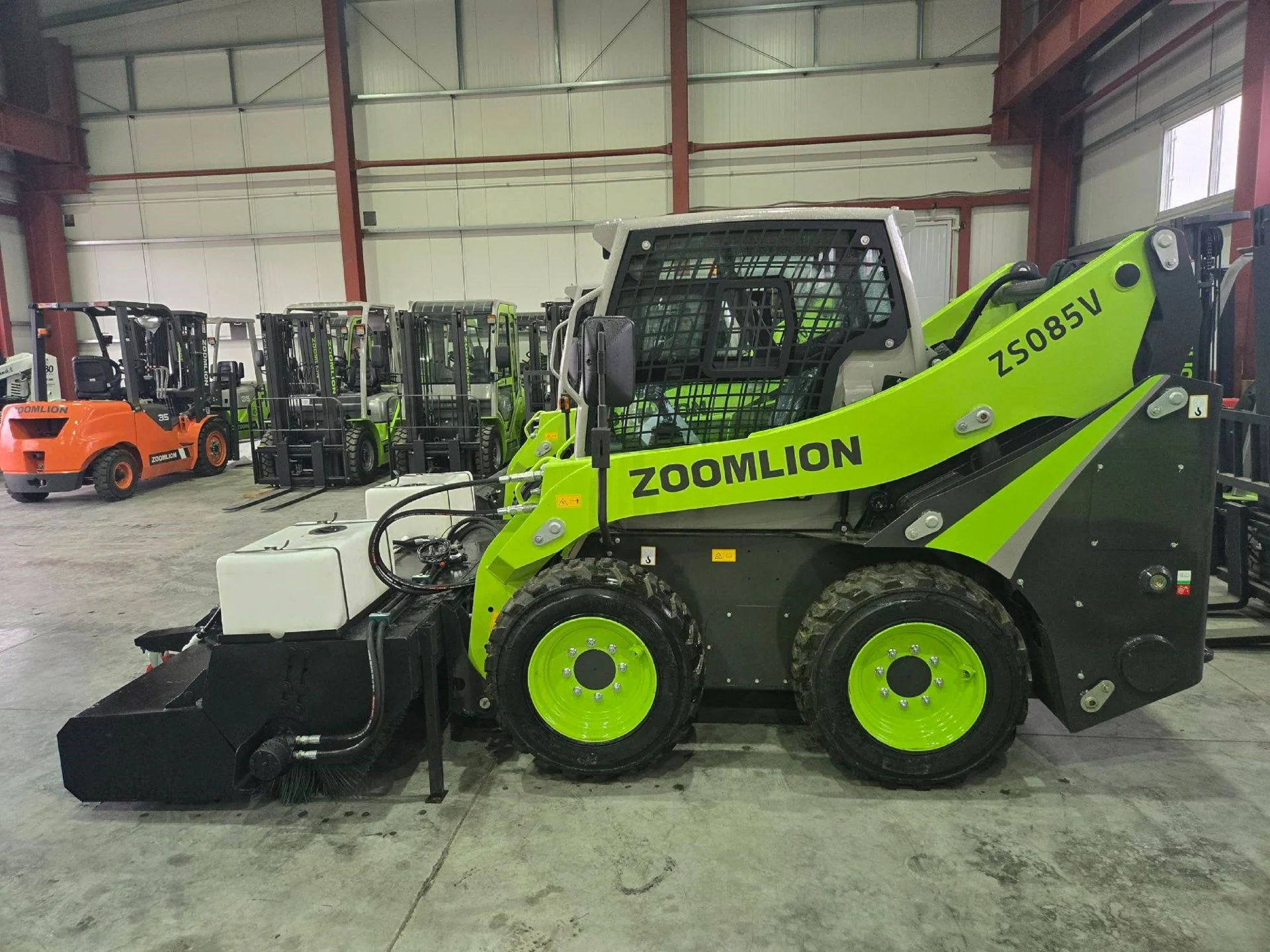 Мини-погрузчик Zoomlion ZS085V - миниатюра 2