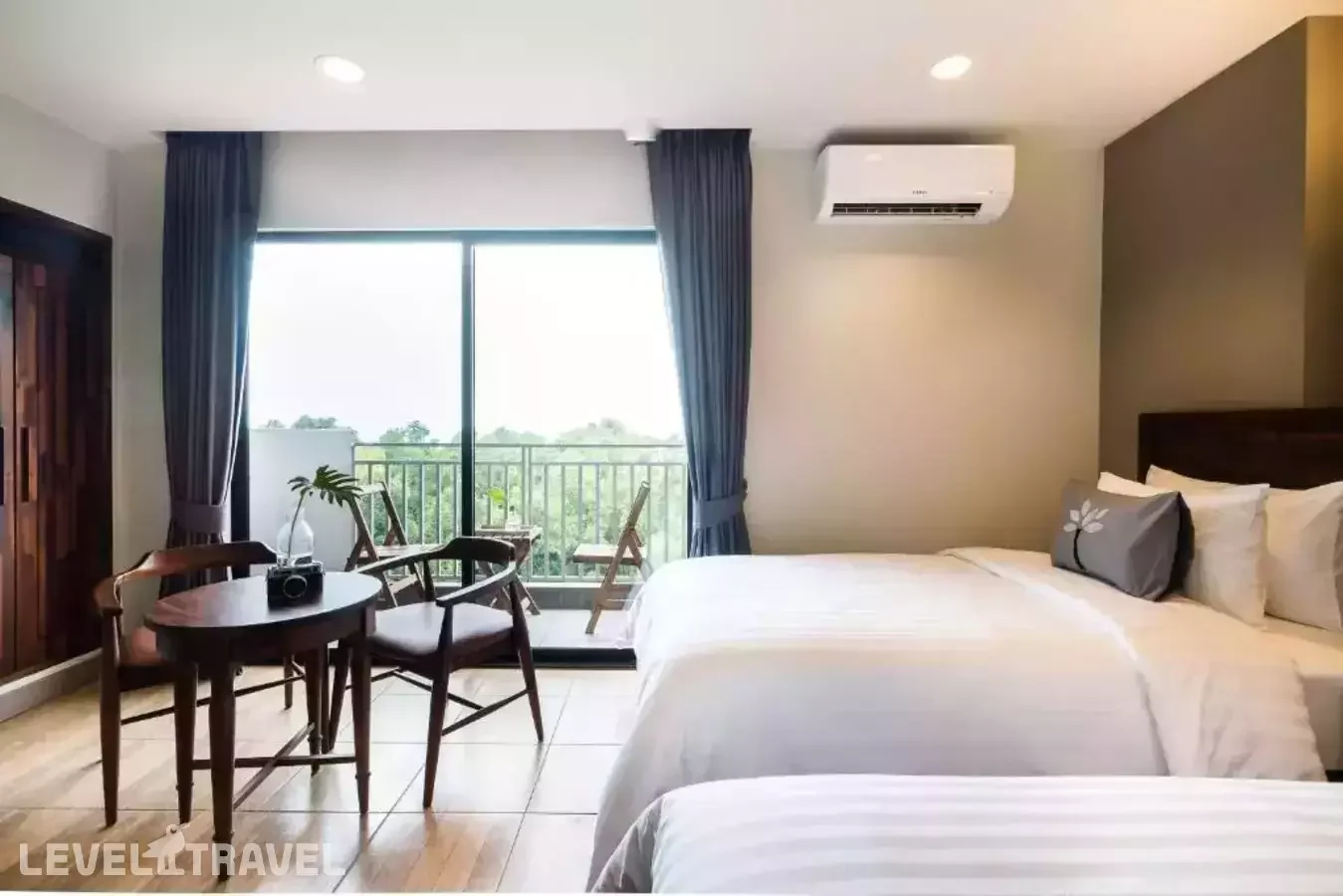 Olive Tree Hotel - миниатюра 2