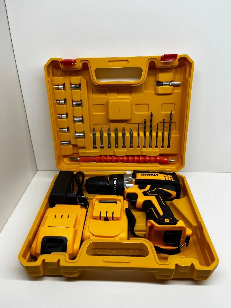 Шуруповёрт Makita DeWalt - изображение 1