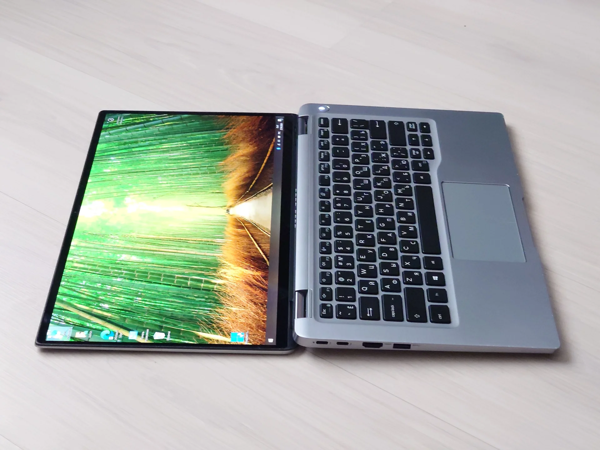 DELL Latitude 7400 2-in-1 Transformer Notebook - миниатюра 8