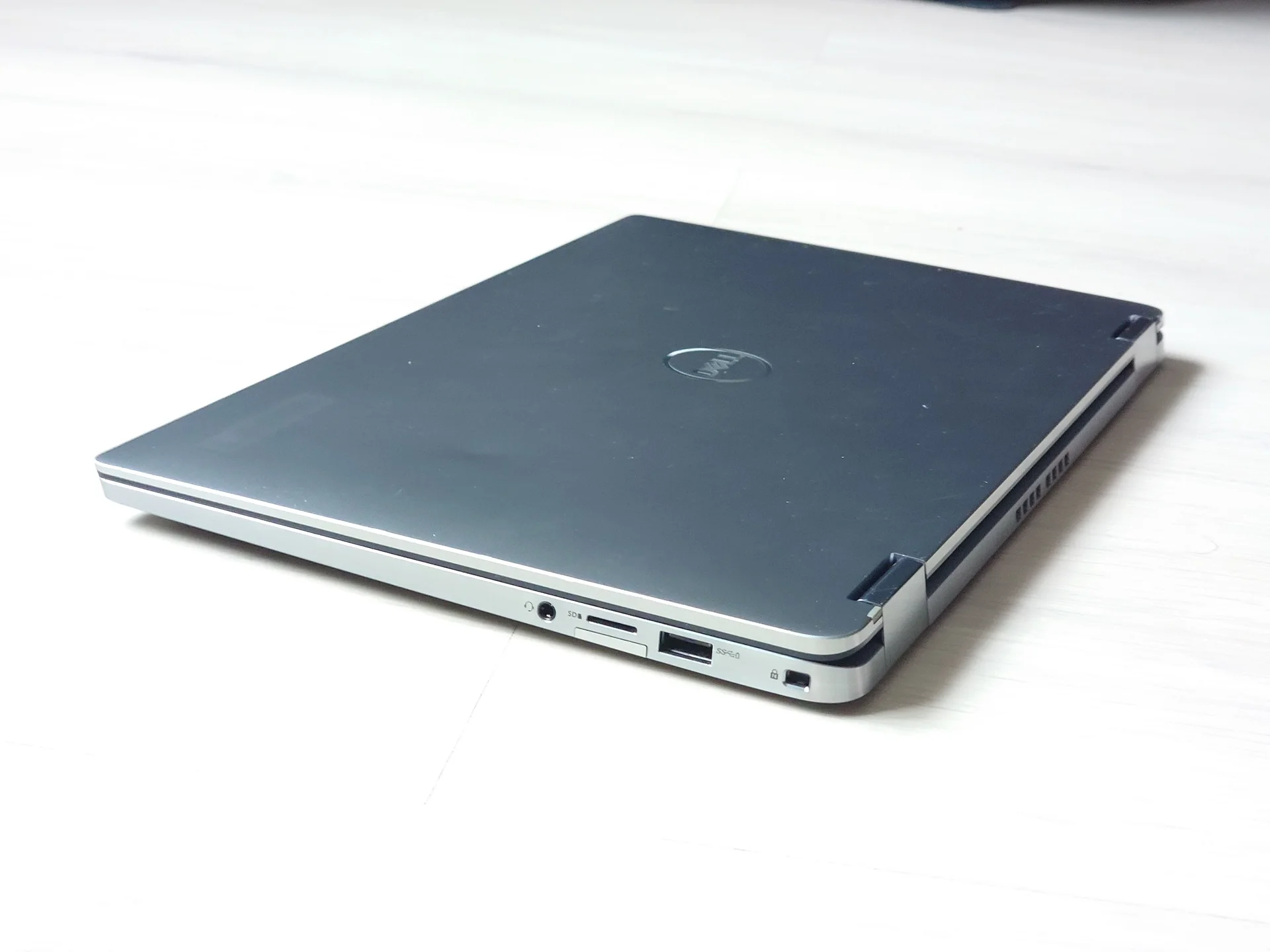 DELL Latitude 7400 2-in-1 Transformer Notebook - миниатюра 14