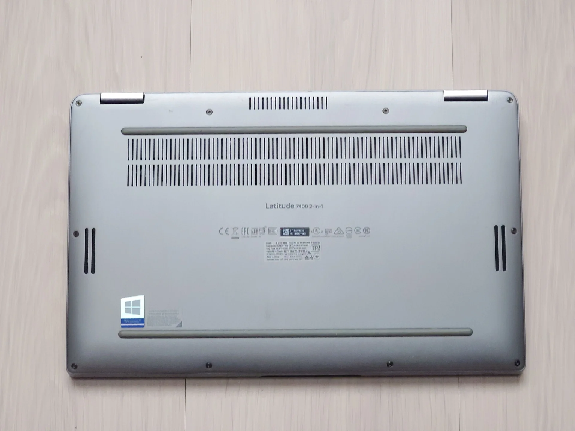 DELL Latitude 7400 2-in-1 Transformer Notebook - миниатюра 16