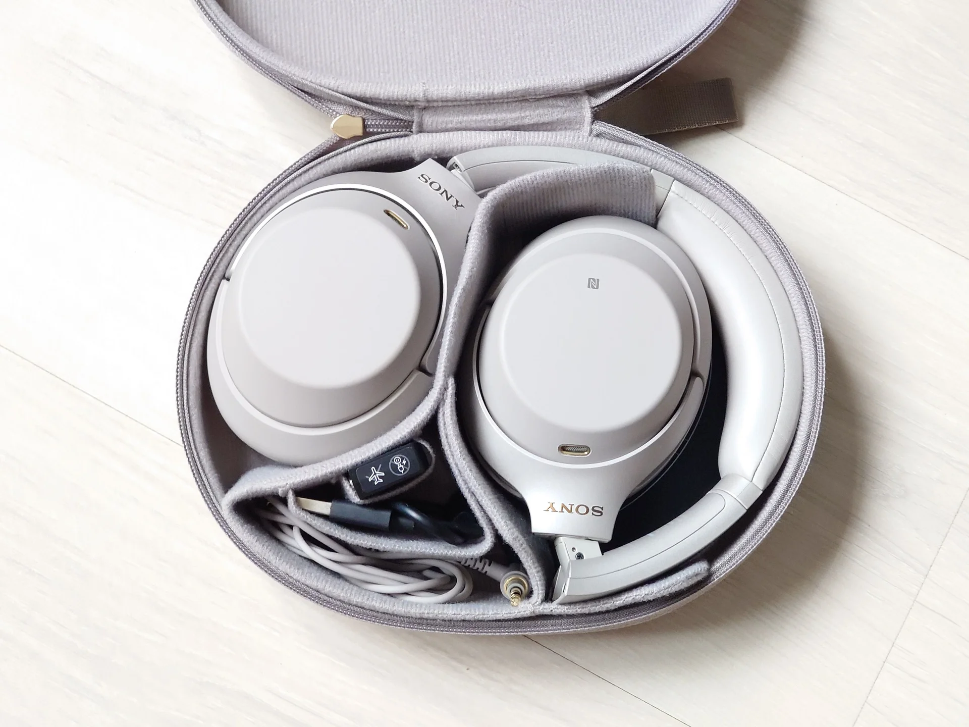 Sony WH-1000XM3 Silver - миниатюра 6