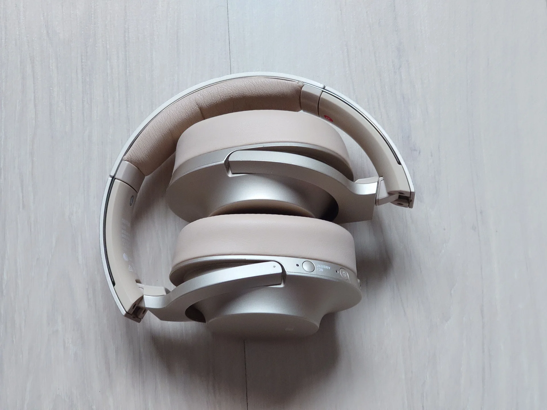 Sony WH-H900N Gold - миниатюра 5