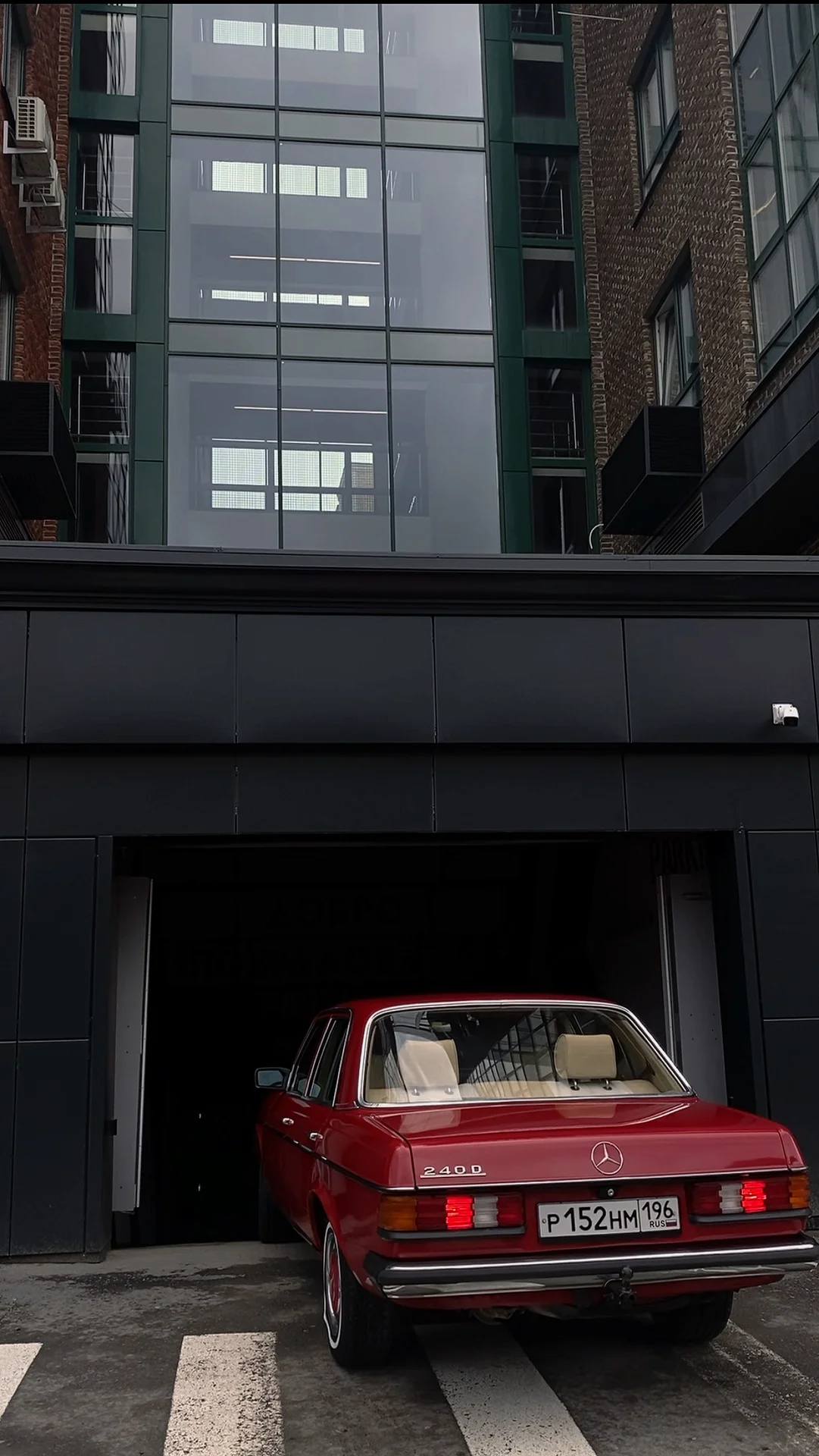 Ретро Mercedes - миниатюра 10